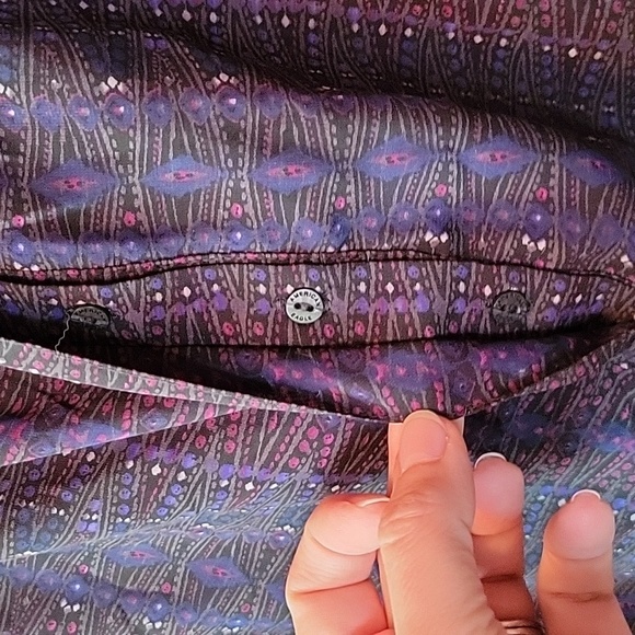 American Eagle blouse NWT size large - Picture 3 of 4